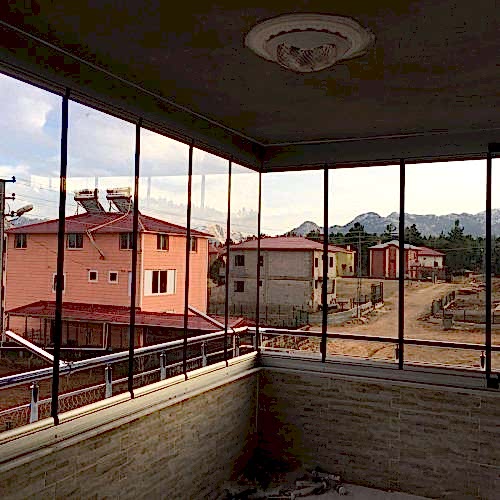 adana meka cam balkon