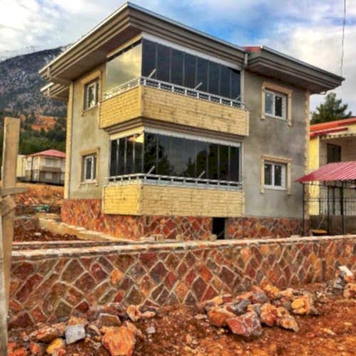 adana meka cam balkon